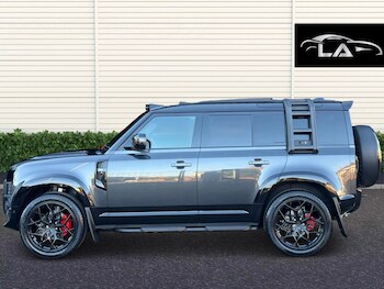 Used Land Rover Defender 2025 for sale - 77045789: Photo