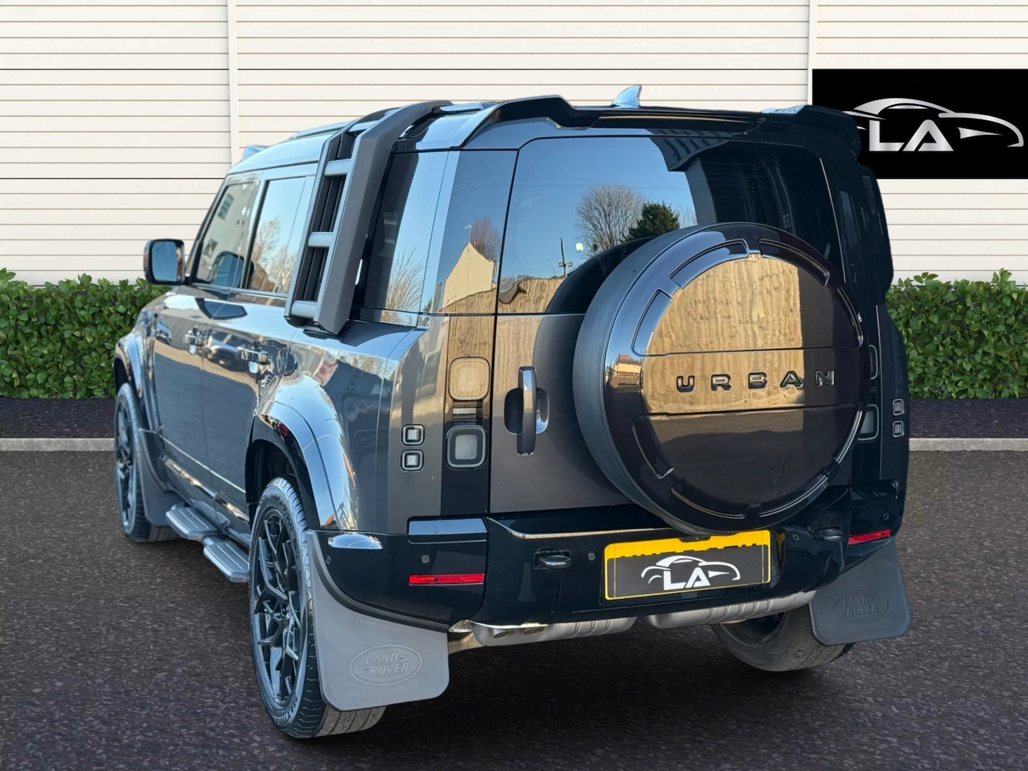 Used Land Rover Defender 2025 for sale - 77045789: Photo 6