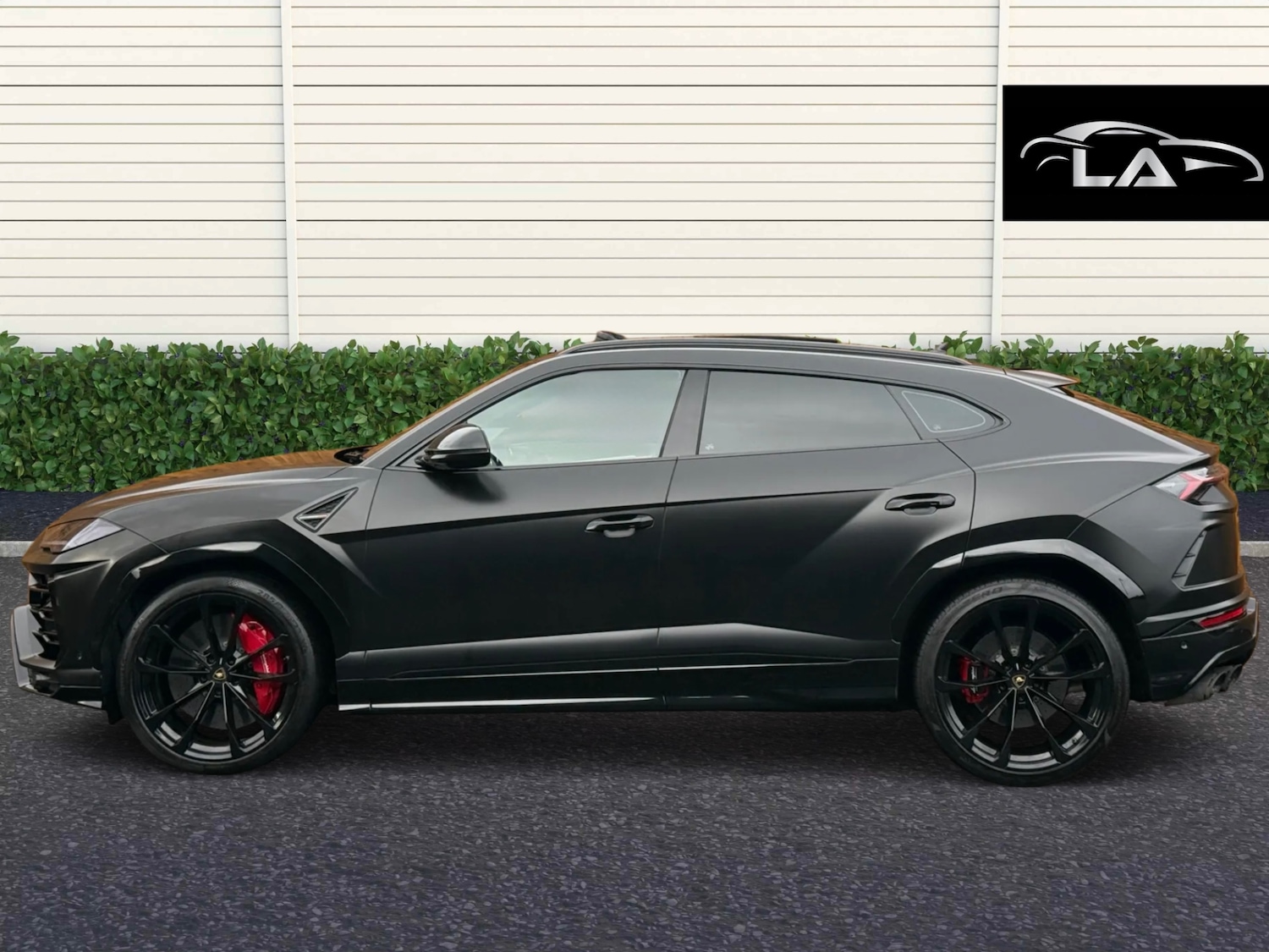 Used Lamborghini Urus 2019 for sale - 77180089: Photo 3