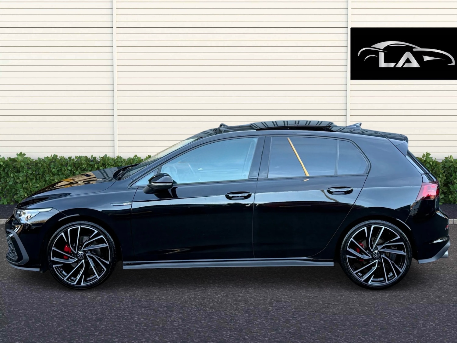 Used Volkswagen Golf 2024 for sale - 77653349: Photo 3