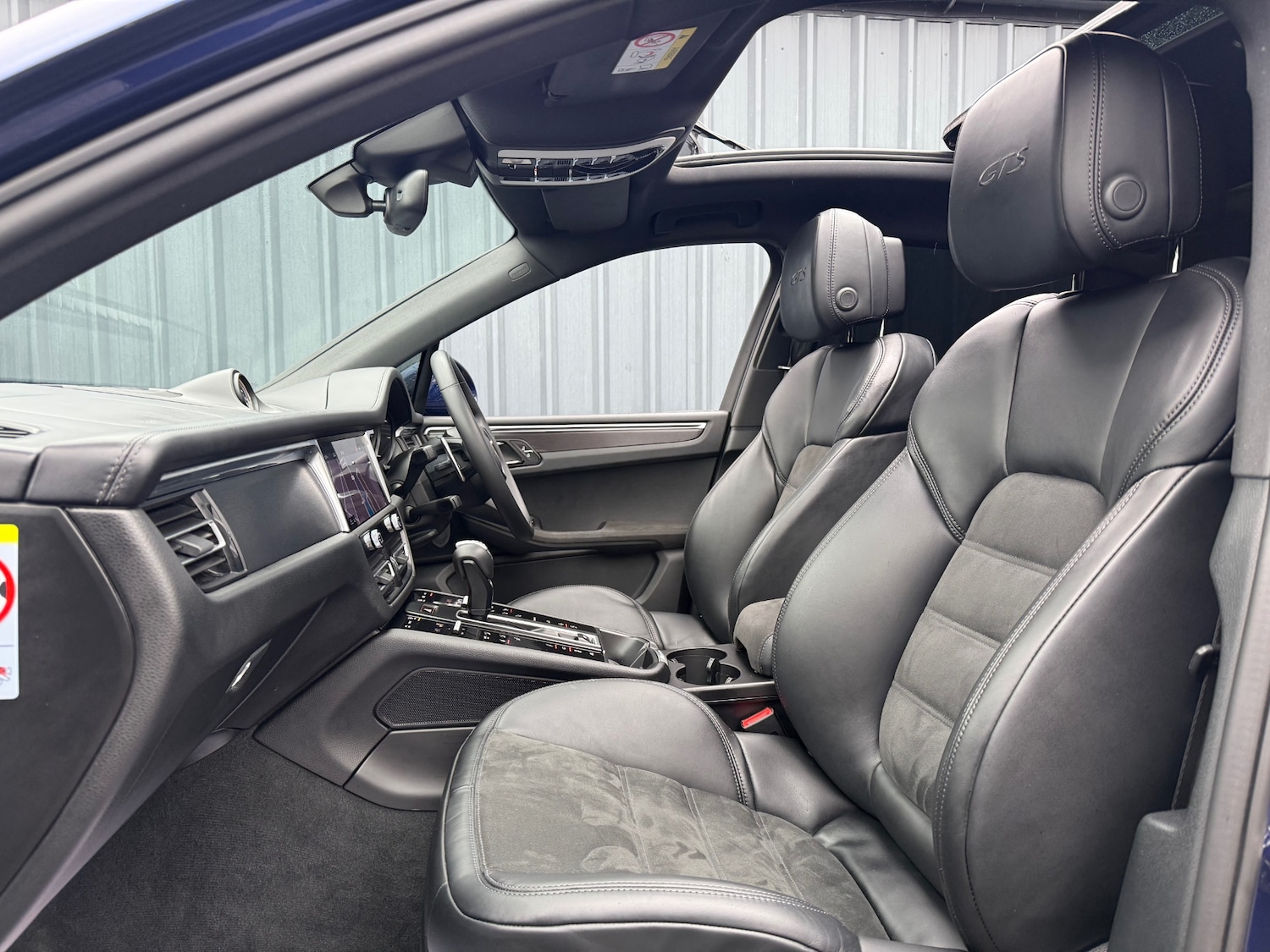 Used Porsche Macan 2024 for sale - 78056851: Photo 8