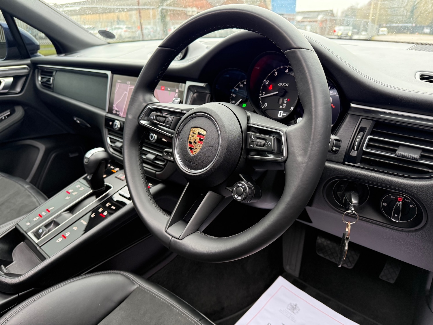 Used Porsche Macan 2024 for sale - 78056851: Photo 9