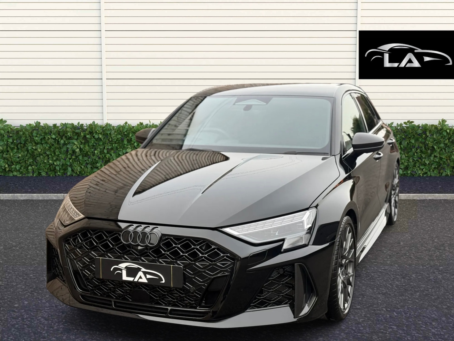 Used Audi RS3 2025 for sale - 77579634: Photo 2
