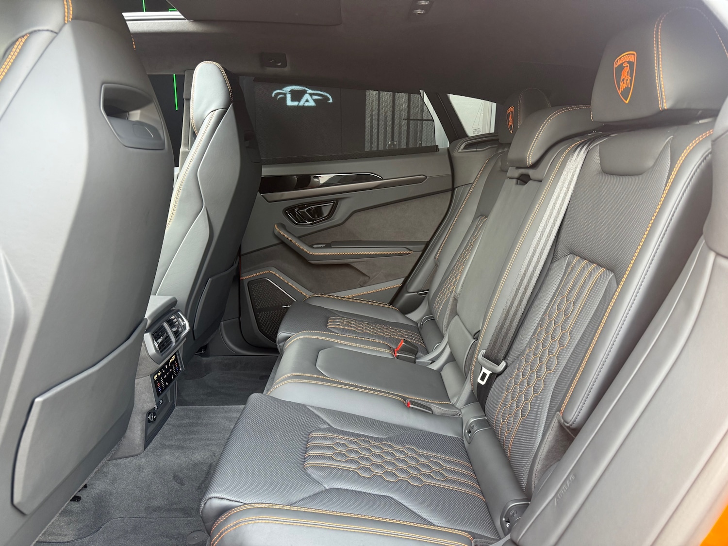 Used Lamborghini Urus 2025 for sale - 76065361: Photo 12