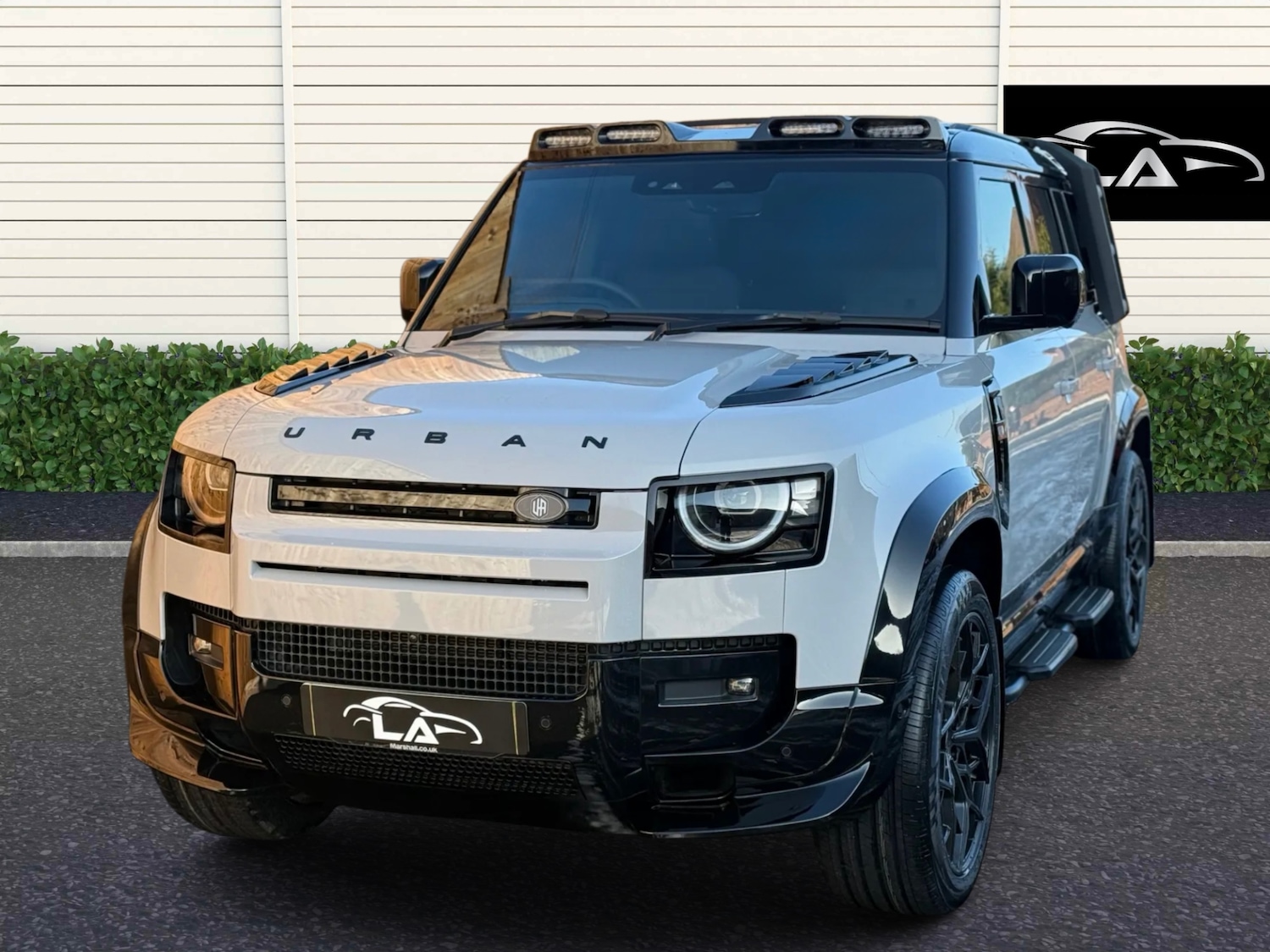 Used Land Rover Defender 2025 for sale - 77154060: Photo 2