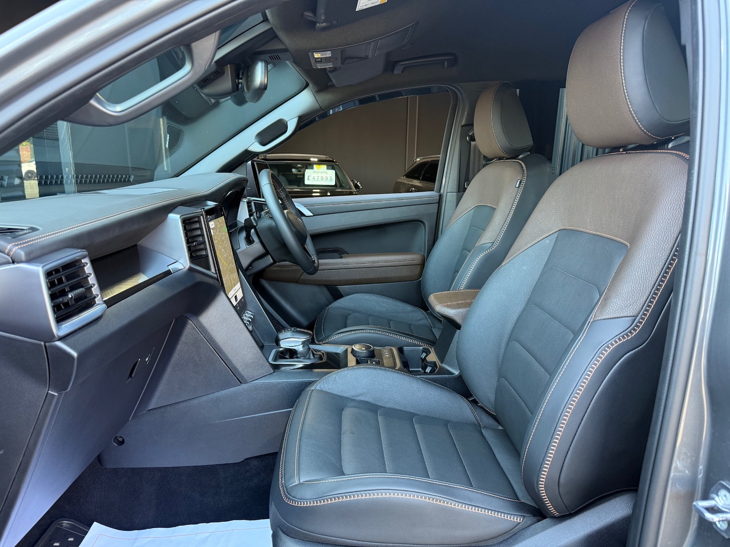 Used Volkswagen Amarok 2025 for sale - 75096557: Photo 4