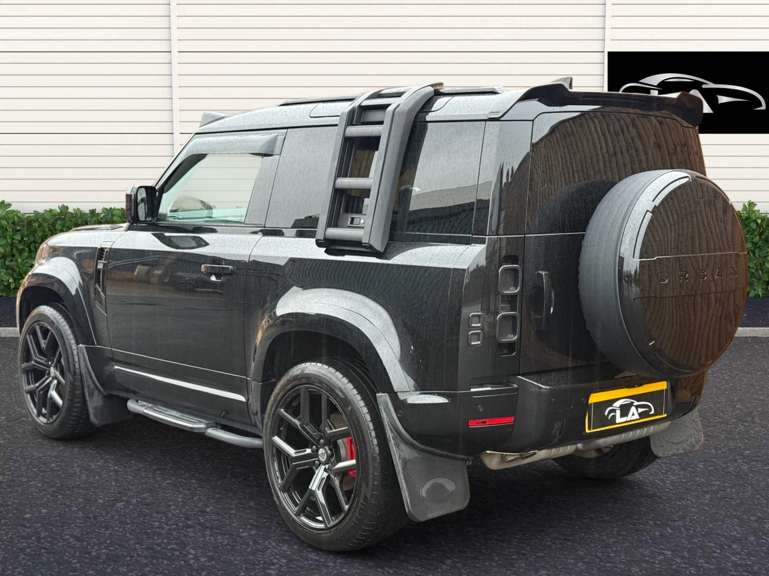 Used Land Rover Defender 2021 for sale - 77357004: Photo 5