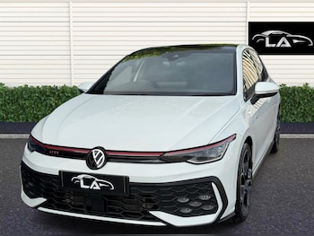 Used Volkswagen Golf 2025 for sale - 78630030: Photo
