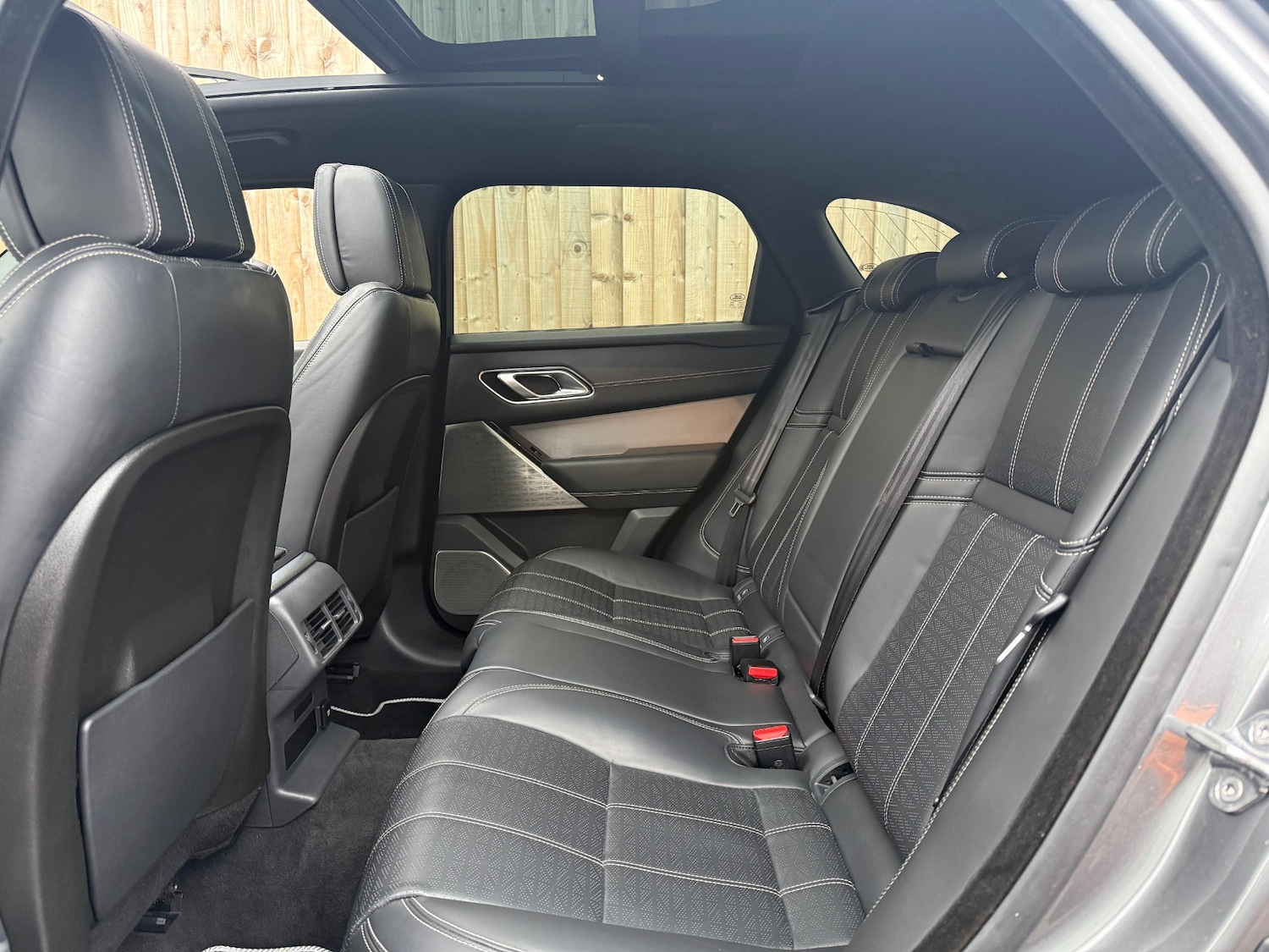 Used Land Rover Range Rover Velar 2019 for sale - 77326534: Photo 12