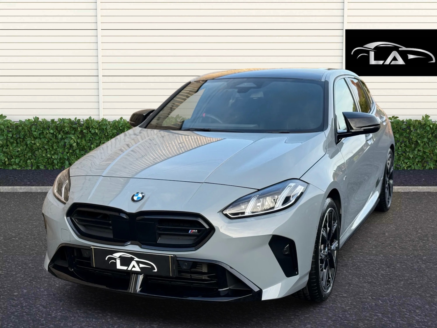 Used BMW 1 Series 2025 for sale - 76738369: Photo 2