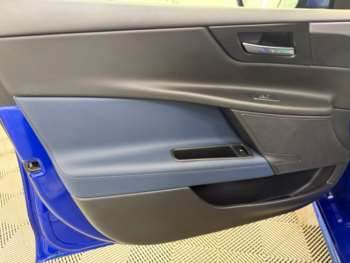 Used Jaguar XE 2018 for sale - 74025451: Photo