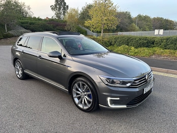 Used Volkswagen Passat 2017 for sale - 76258061: Photo 2