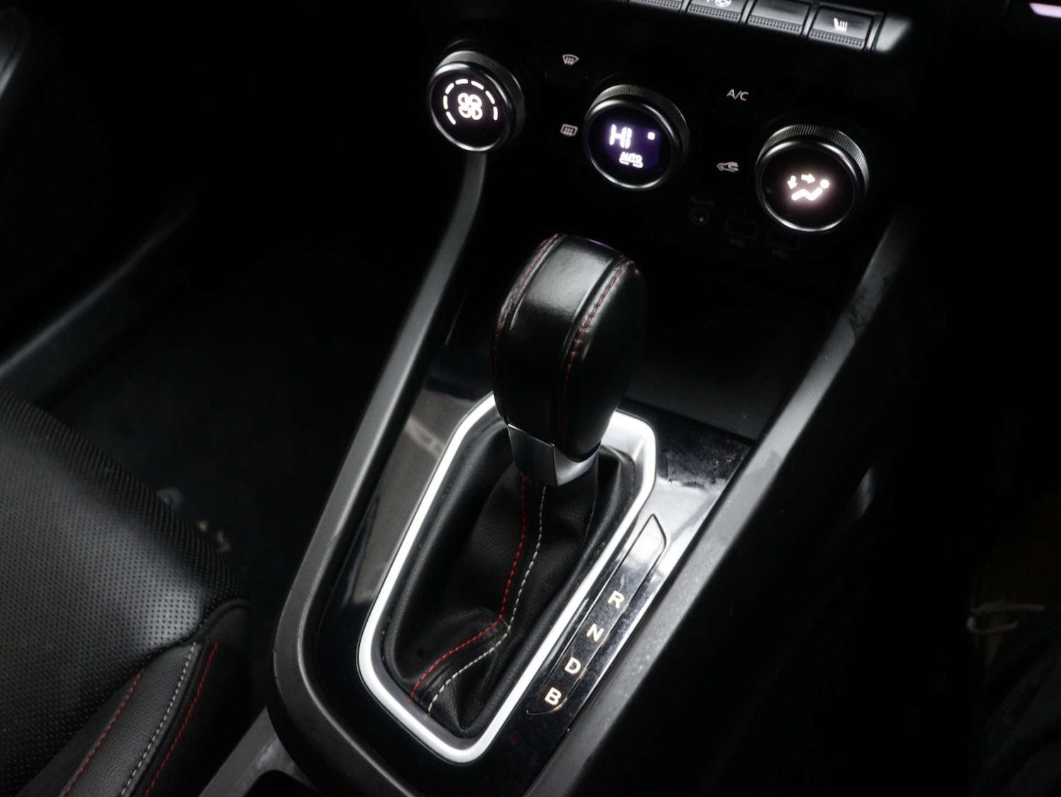 Used Renault Arkana 2022 for sale - 76046408: Photo 33