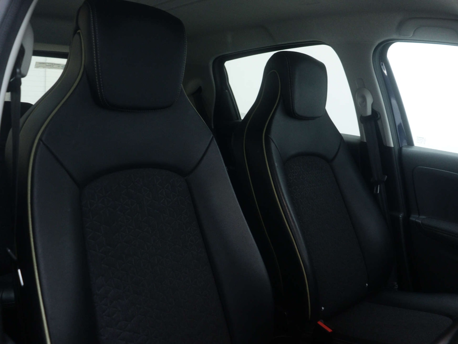 Used Renault Zoe 2022 for sale - 76946126: Photo 44