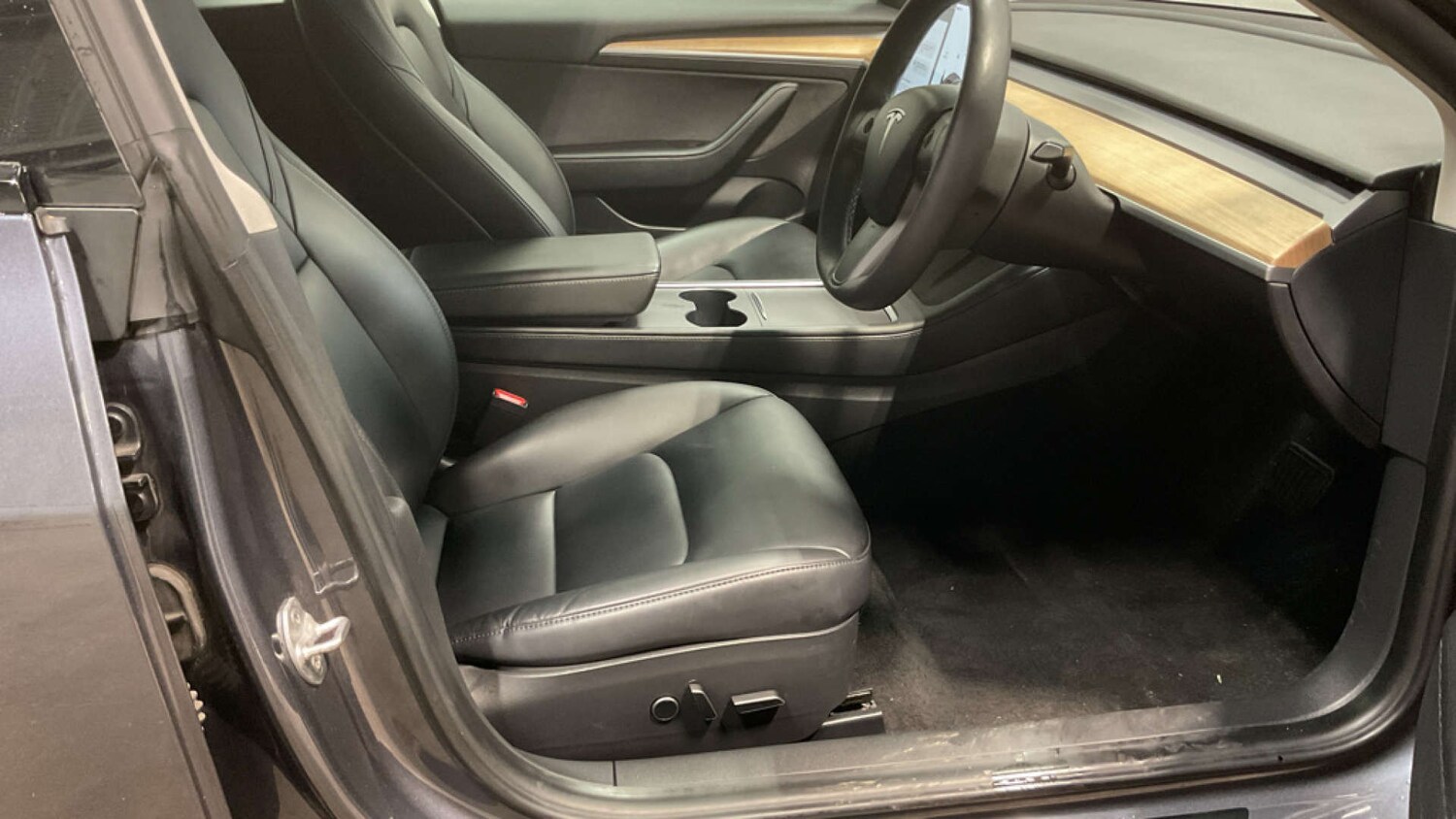 Used Tesla Model 3 2021 for sale - 77523194: Photo 10