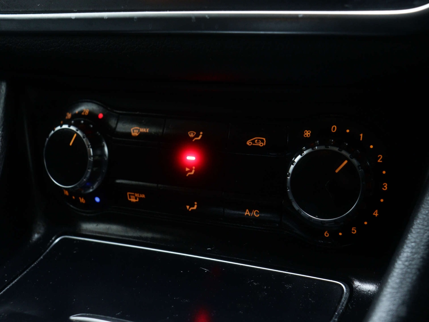 Used Mercedes-Benz GLA 2020 for sale - 76969183: Photo 29