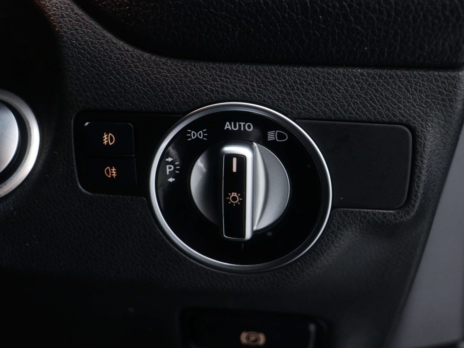 Used Mercedes-Benz GLA 2020 for sale - 76969183: Photo 39