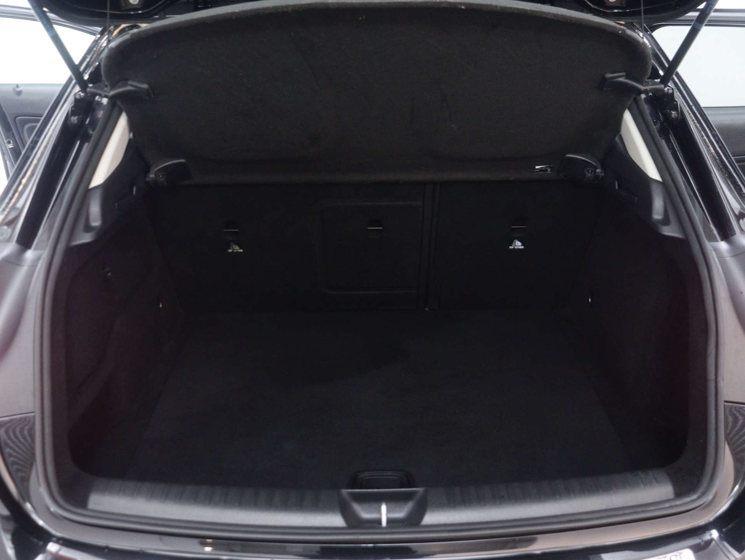 Used Mercedes-Benz GLA 2020 for sale - 76969183: Photo 53