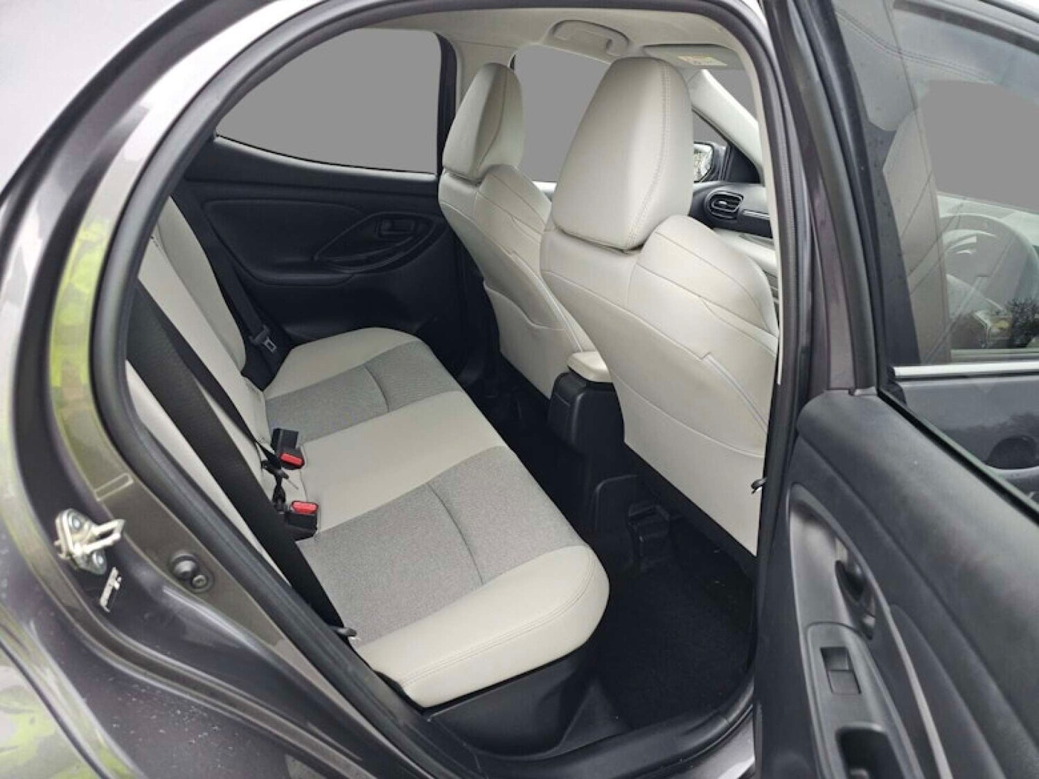 Used Toyota Yaris 2023 for sale - 78091372: Photo 9