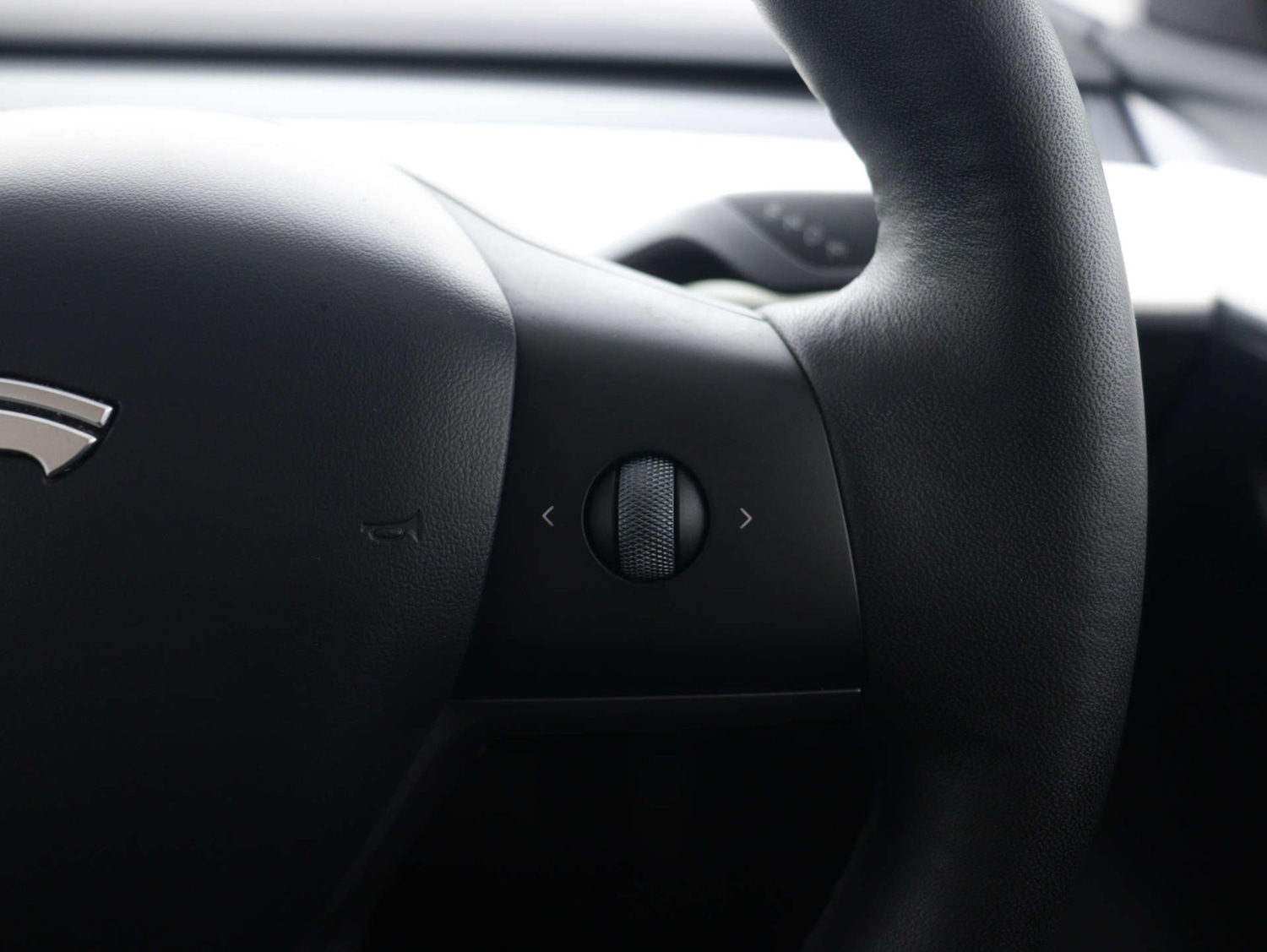 Used Tesla Model Y 2022 for sale - 76102734: Photo 30