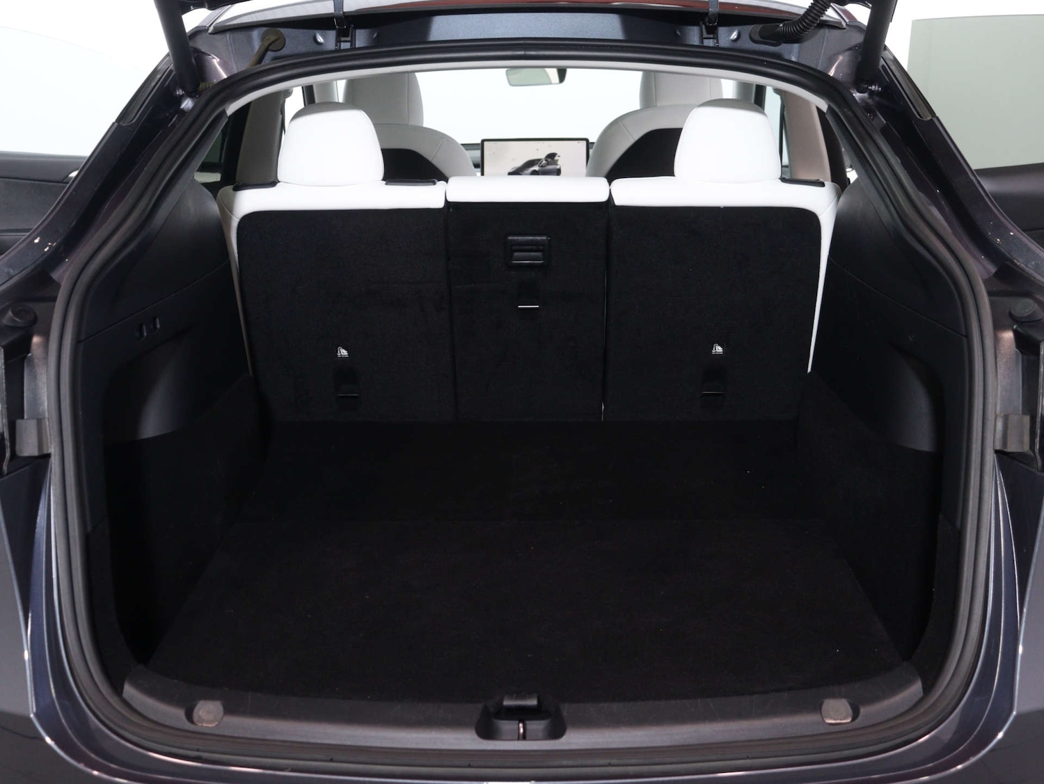 Used Tesla Model Y 2022 for sale - 76102734: Photo 46