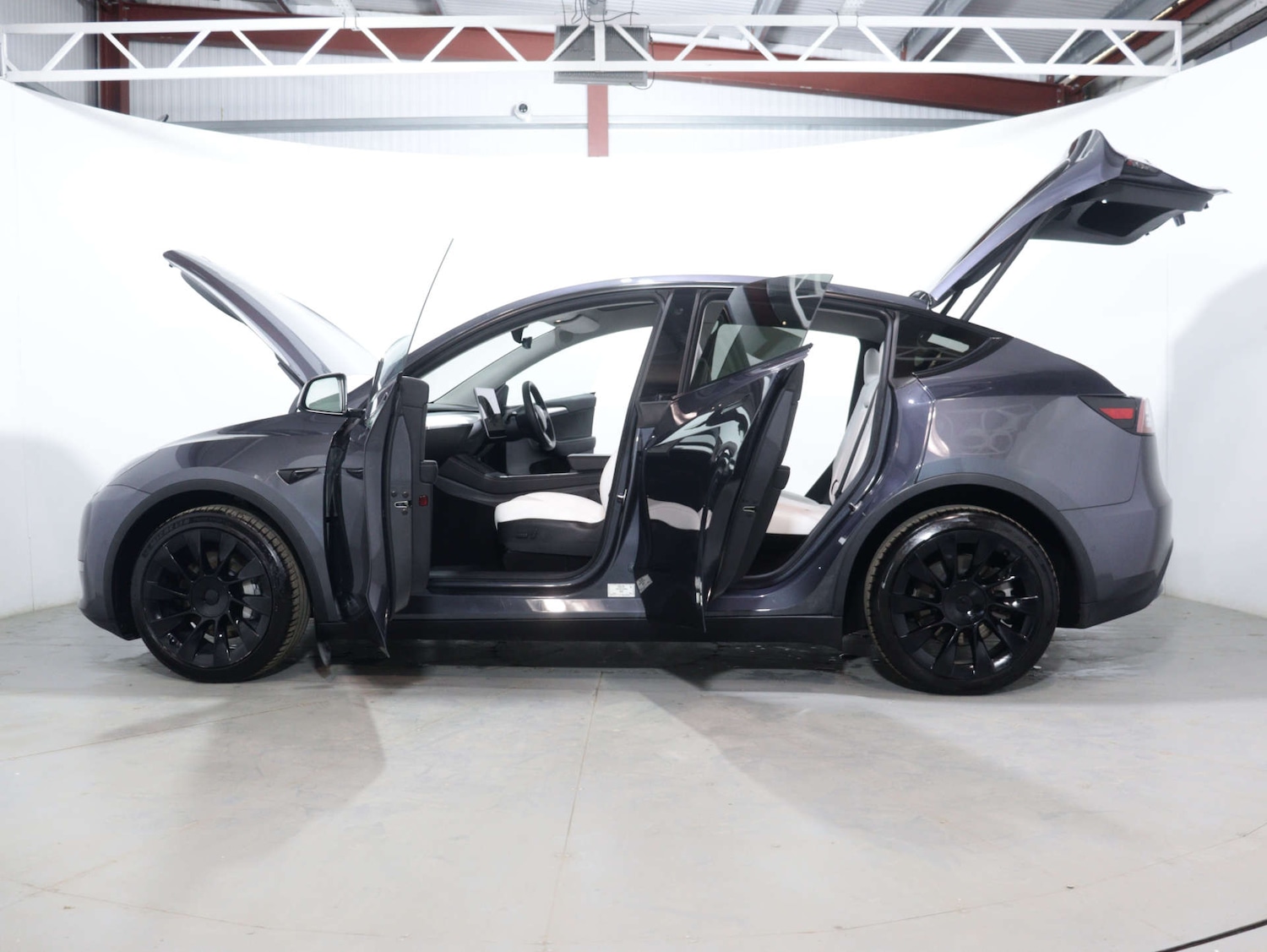 Used Tesla Model Y 2022 for sale - 76102734: Photo 51