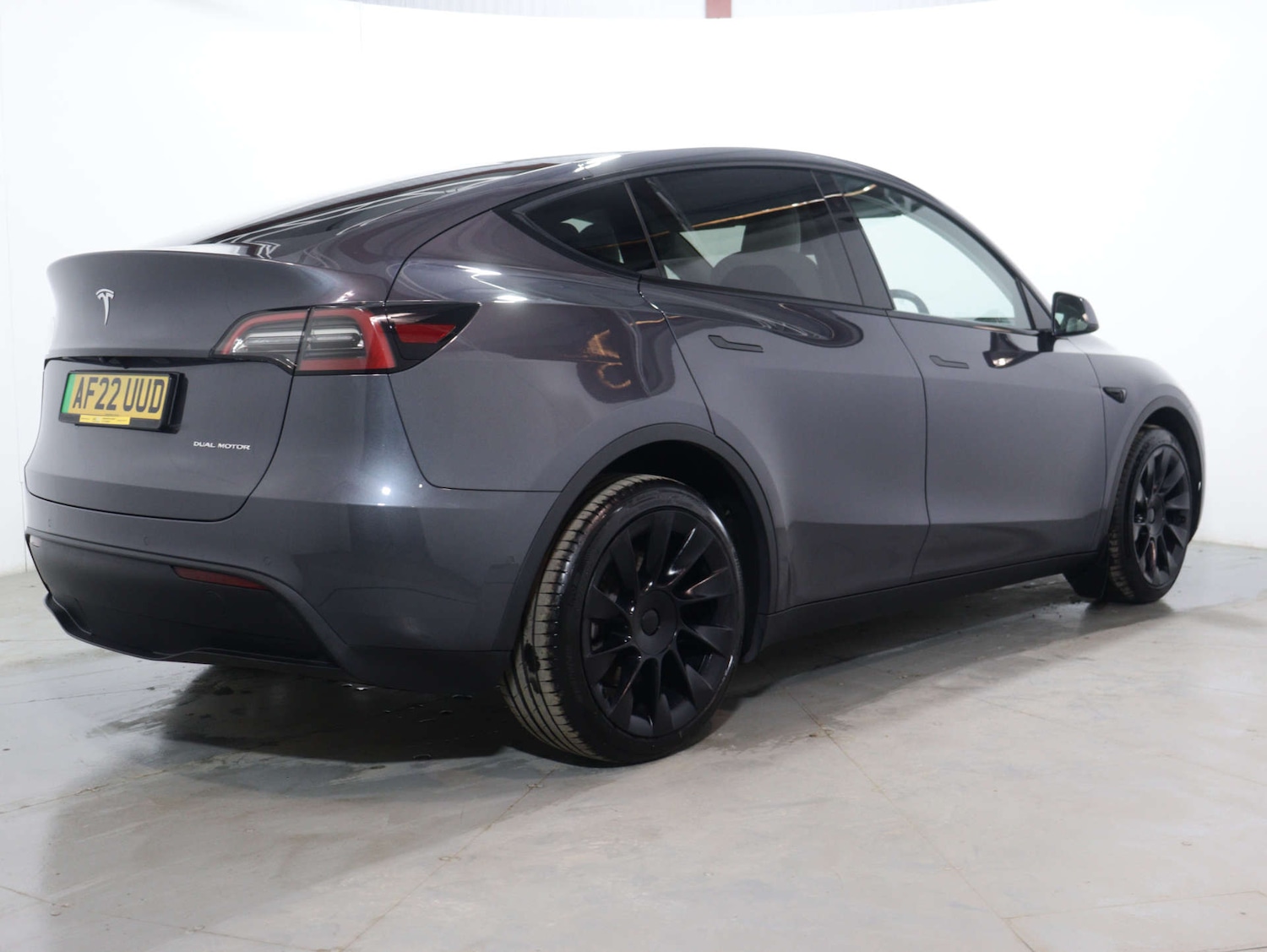 Used Tesla Model Y 2022 for sale - 76102734: Photo 9