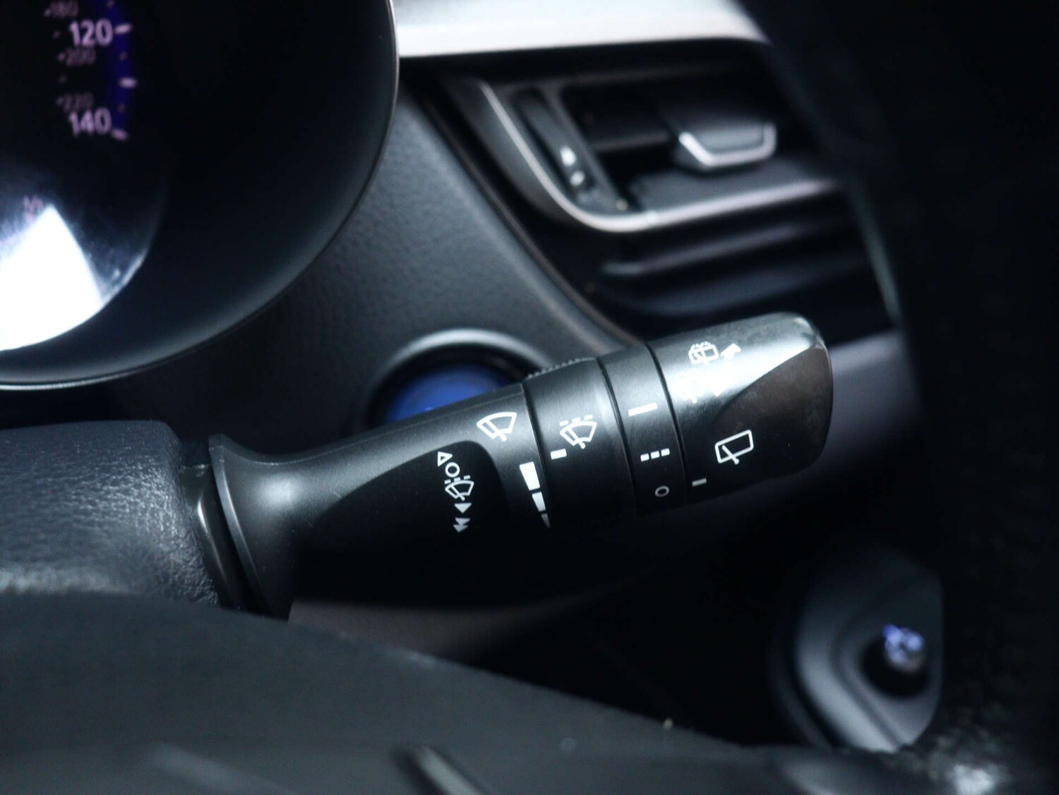 Used Toyota C-HR 2020 for sale - 77830692: Photo 30