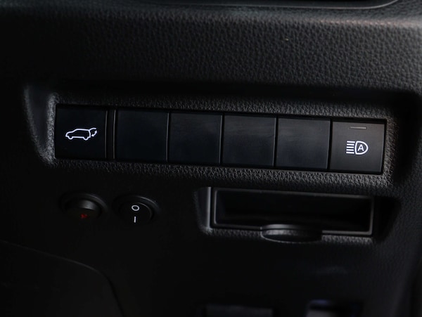Used Toyota RAV4 2020 for sale - 75304096: Photo 38