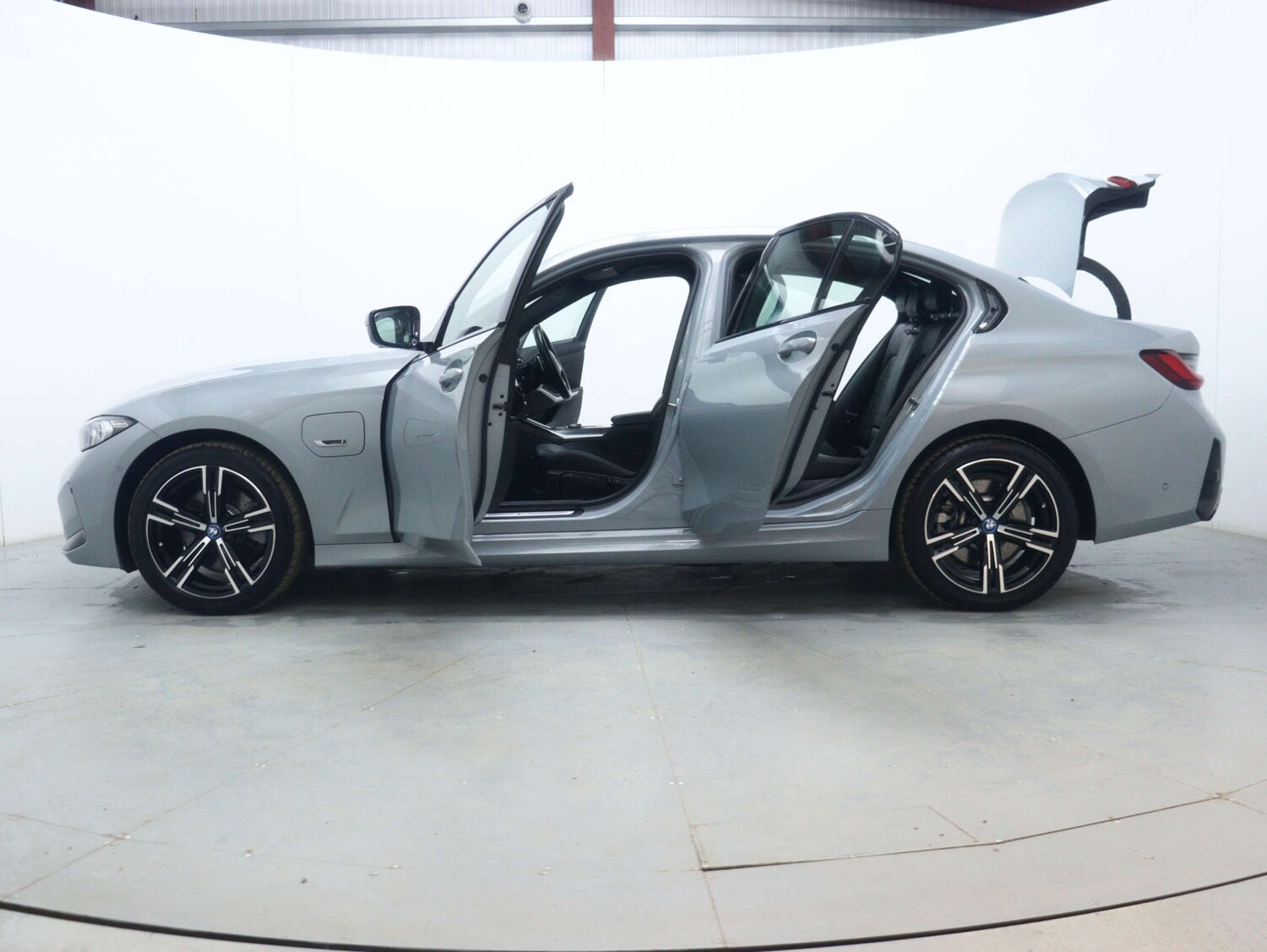 Used BMW 3 Series 2023 for sale - 77643172: Photo 60