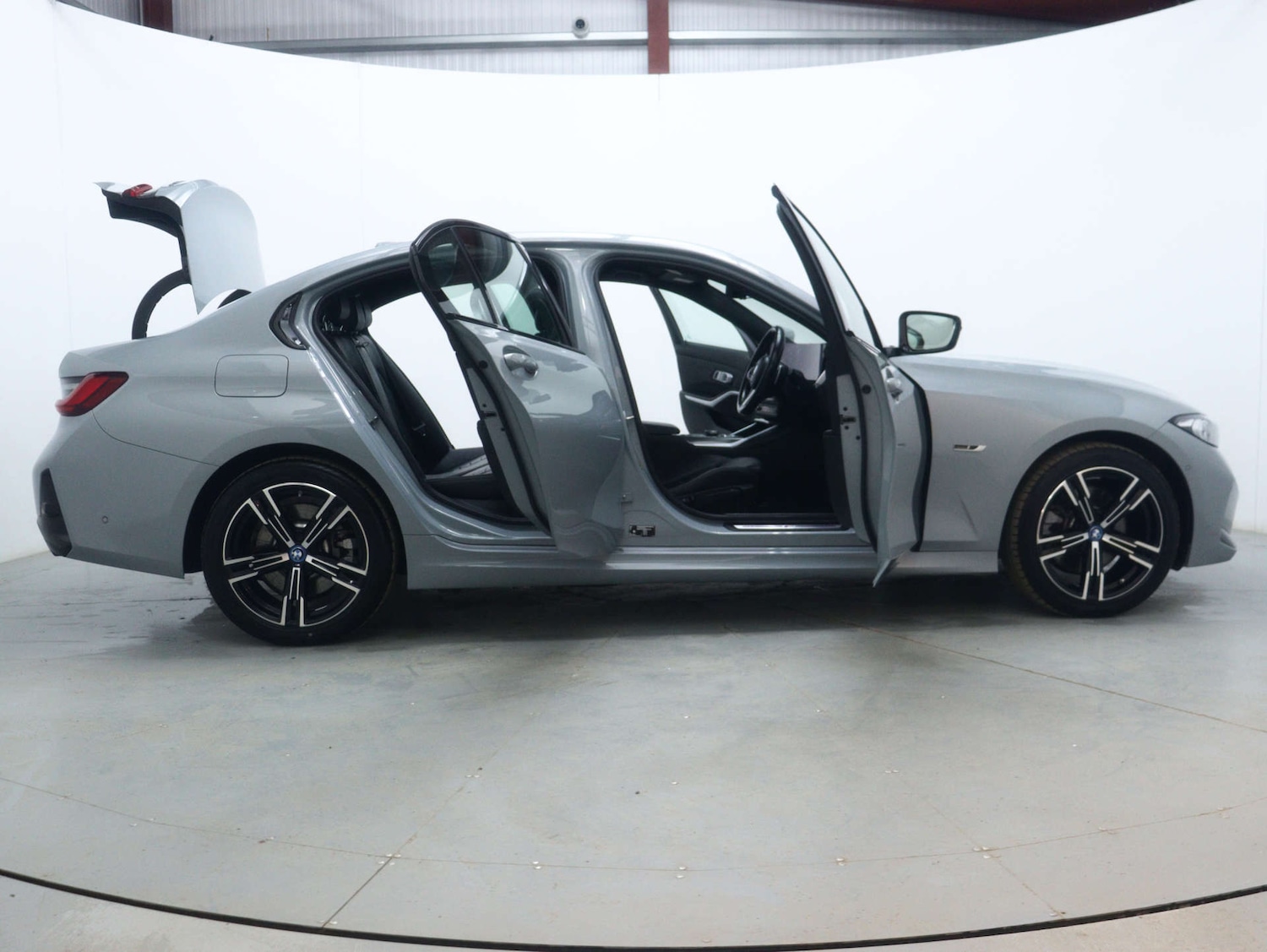 Used BMW 3 Series 2023 for sale - 77643172: Photo 64