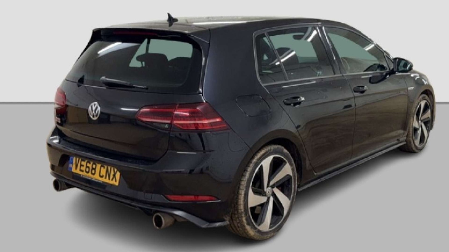 Used Volkswagen Golf 2018 for sale - 77930582: Photo 5