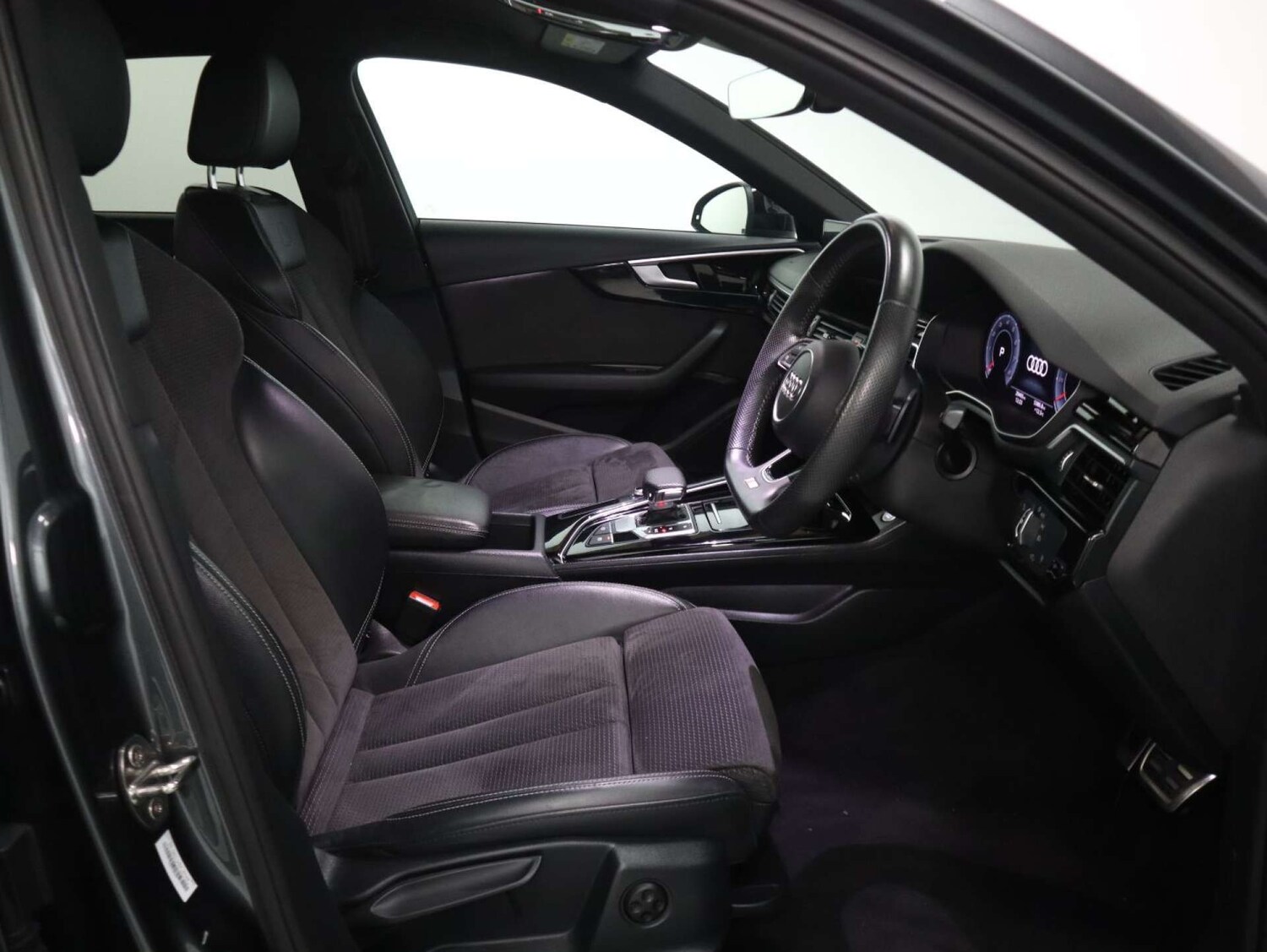 Used Audi A4 2019 for sale - 77555434: Photo 9