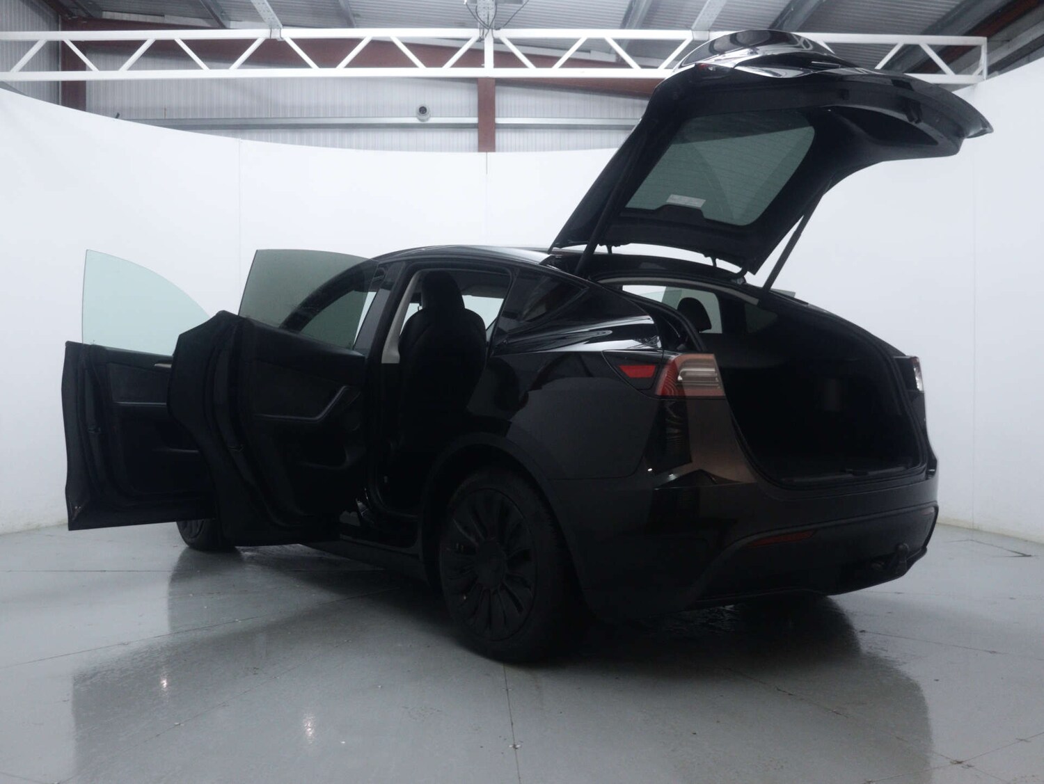Used Tesla Model Y 2023 for sale - 77125161: Photo 52