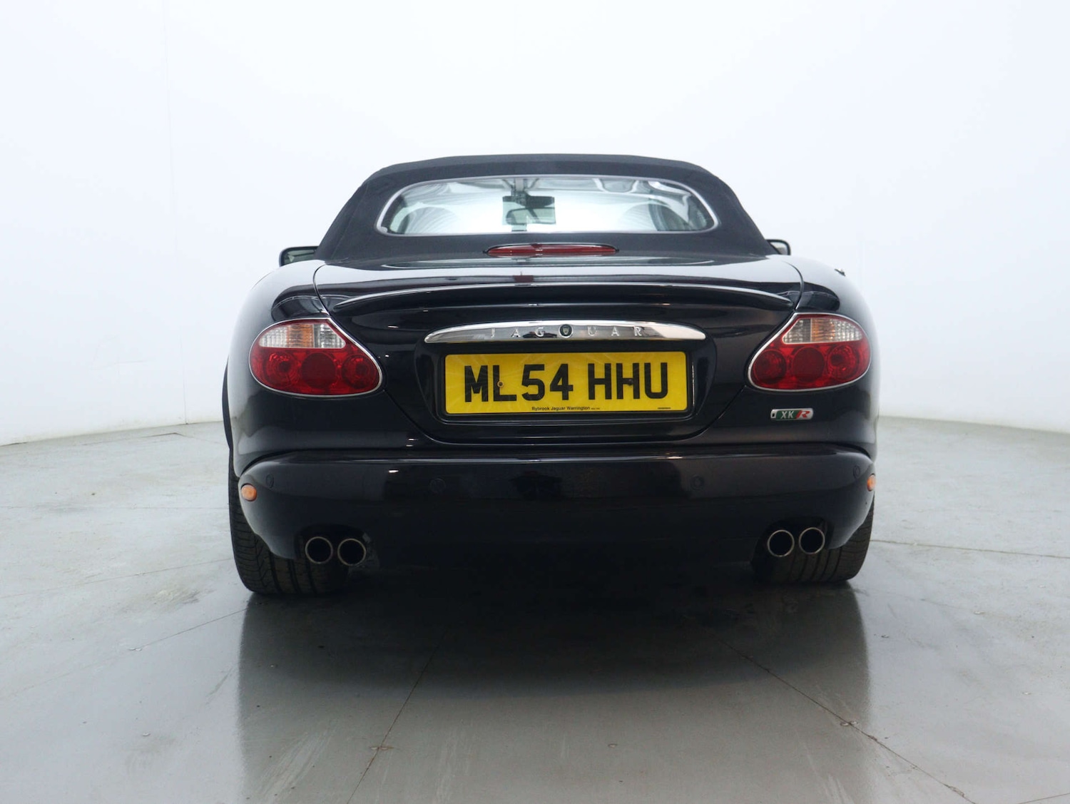 Used Jaguar XKR 2004 for sale - 78053776: Photo 10