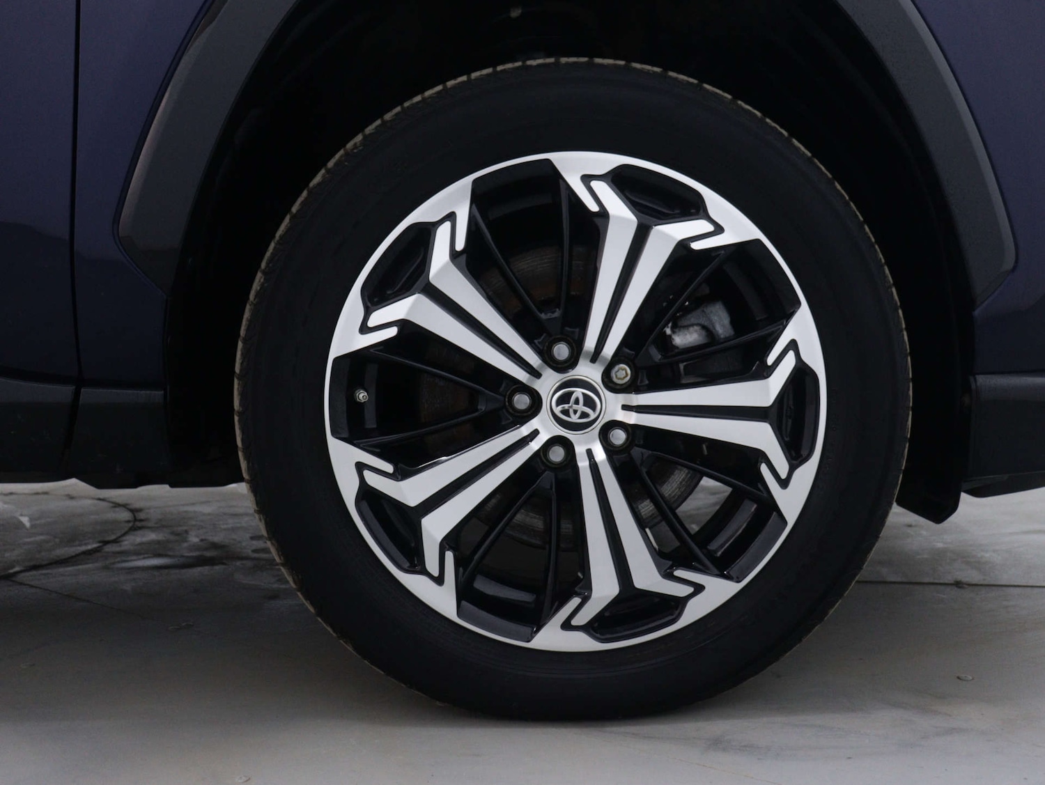 Used Toyota RAV4 2022 for sale - 76182623: Photo 13