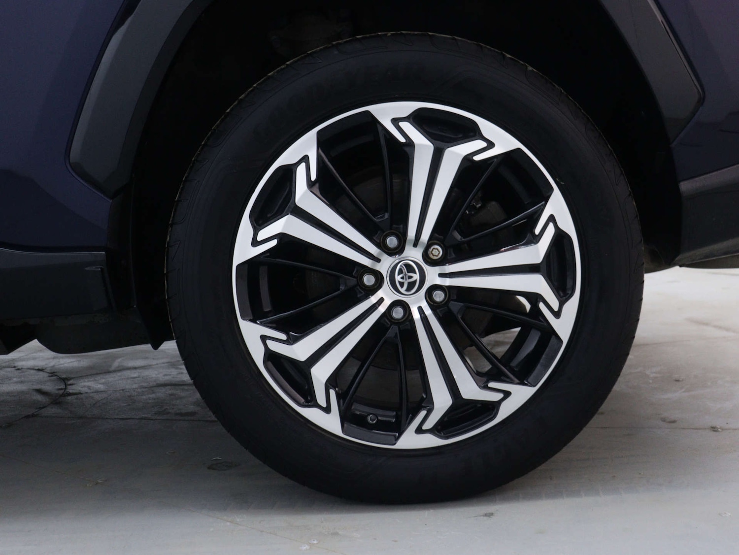 Used Toyota RAV4 2022 for sale - 76182623: Photo 15