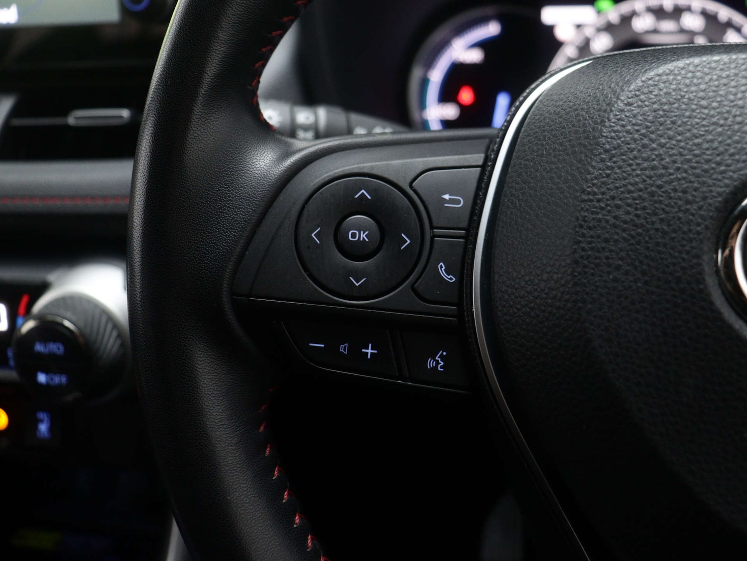 Used Toyota RAV4 2022 for sale - 76182623: Photo 39