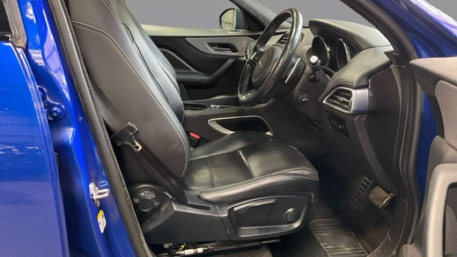 Used Jaguar F-Pace 2018 for sale - 78131968: Photo 9