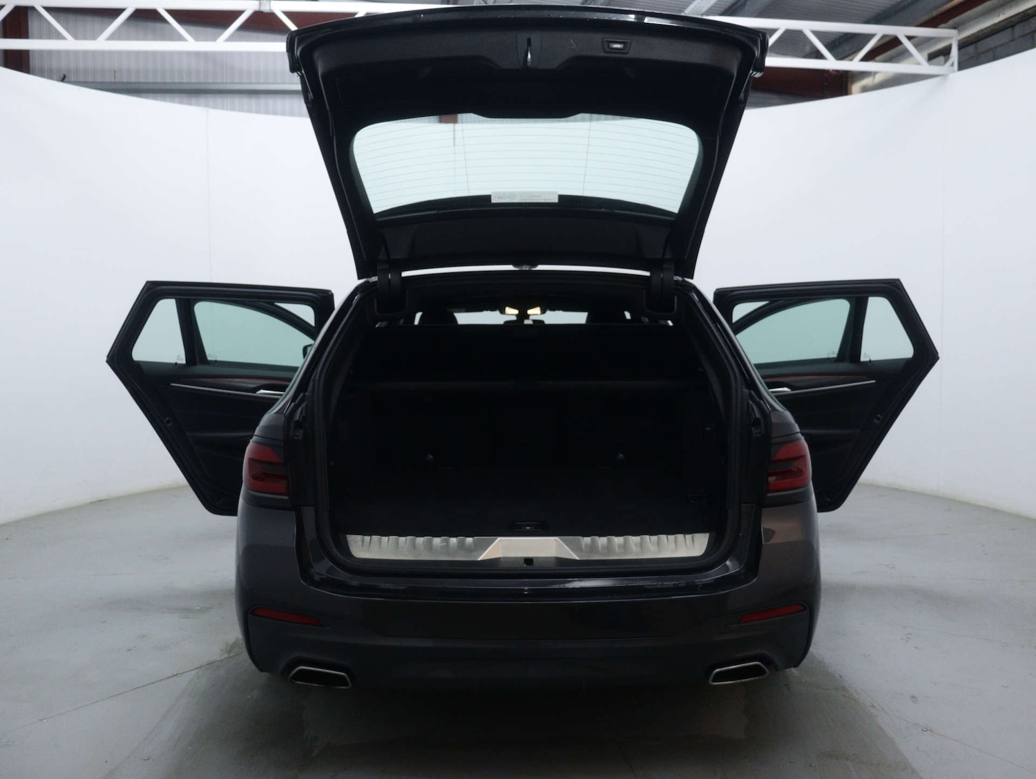 Used BMW 5 Series 2022 for sale - 76948244: Photo 68