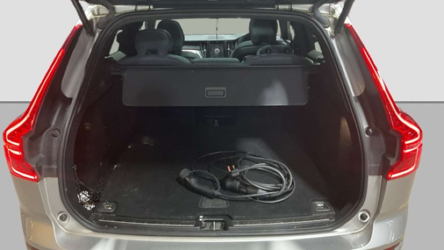 Used Volvo XC60 2021 for sale - 76894436: Photo 10