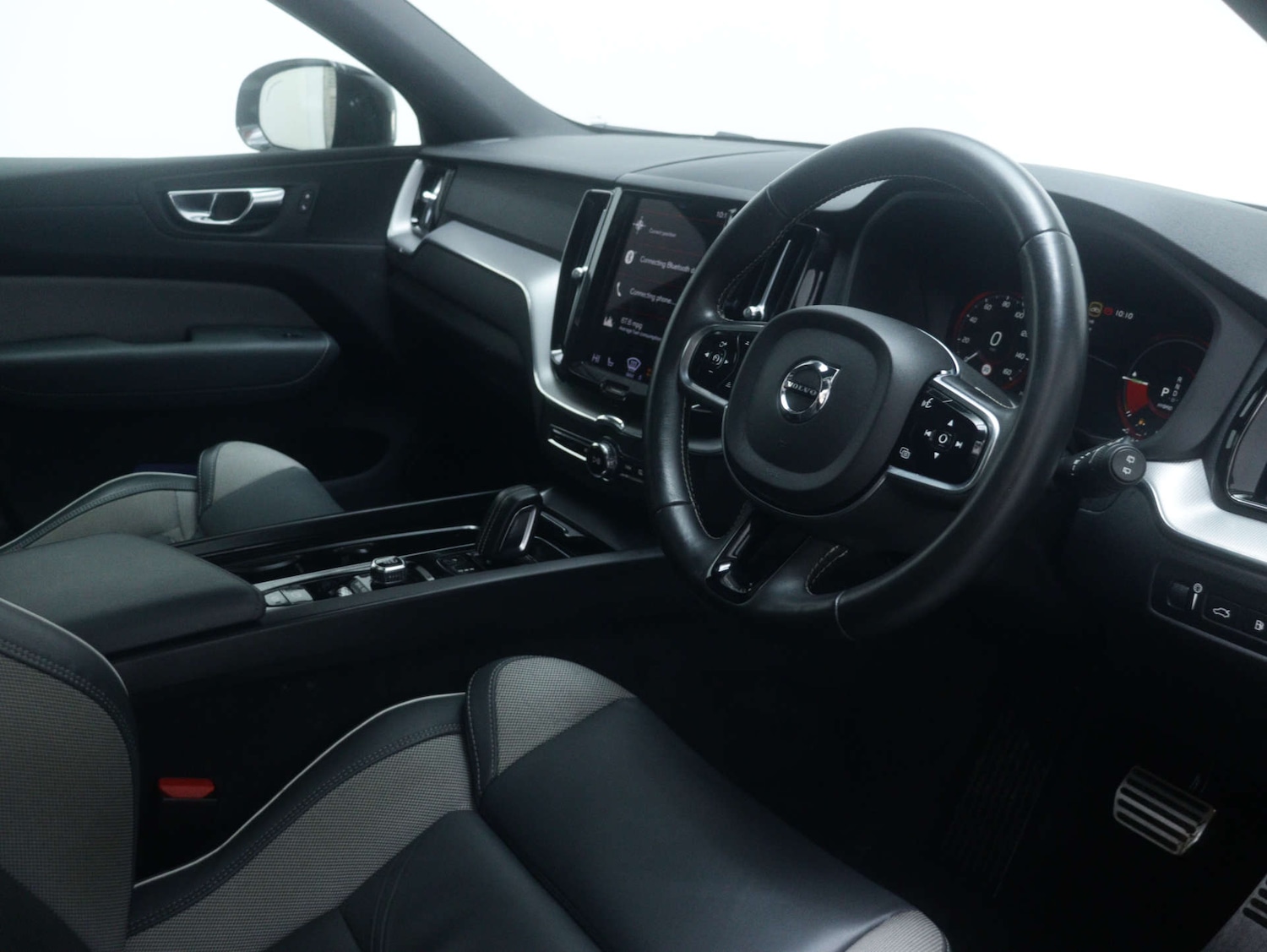 Used Volvo XC60 2021 for sale - 76894436: Photo 42