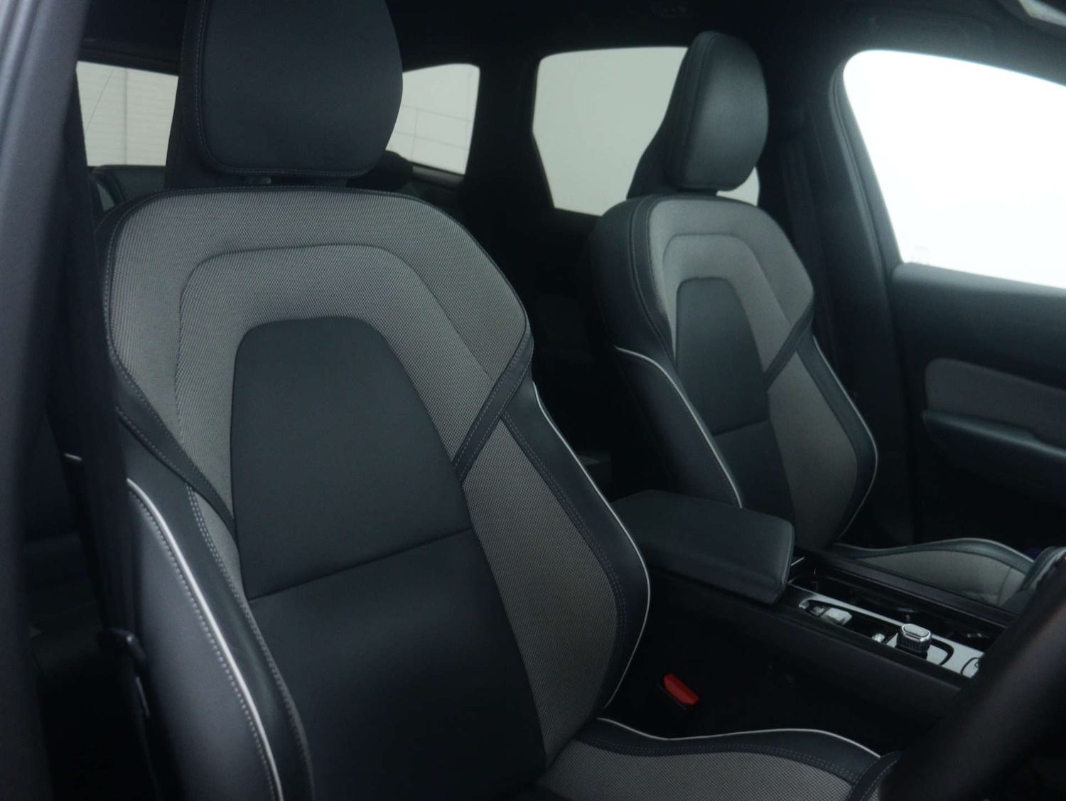 Used Volvo XC60 2021 for sale - 76894436: Photo 44