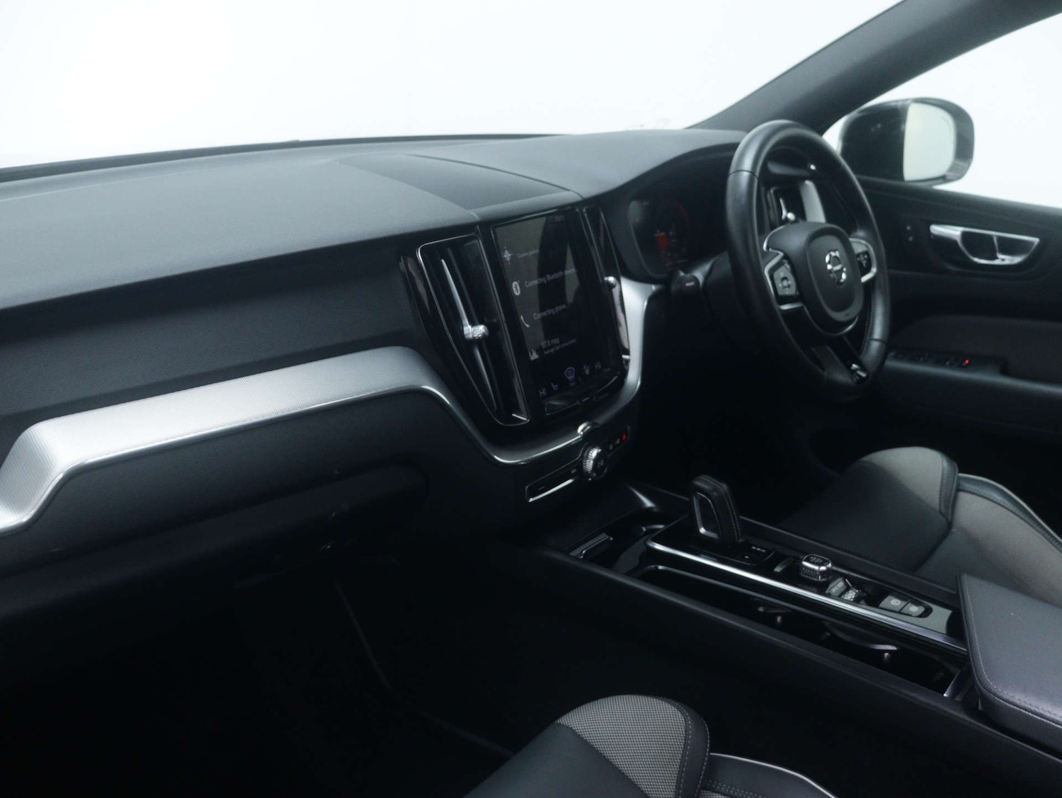 Used Volvo XC60 2021 for sale - 76894436: Photo 46