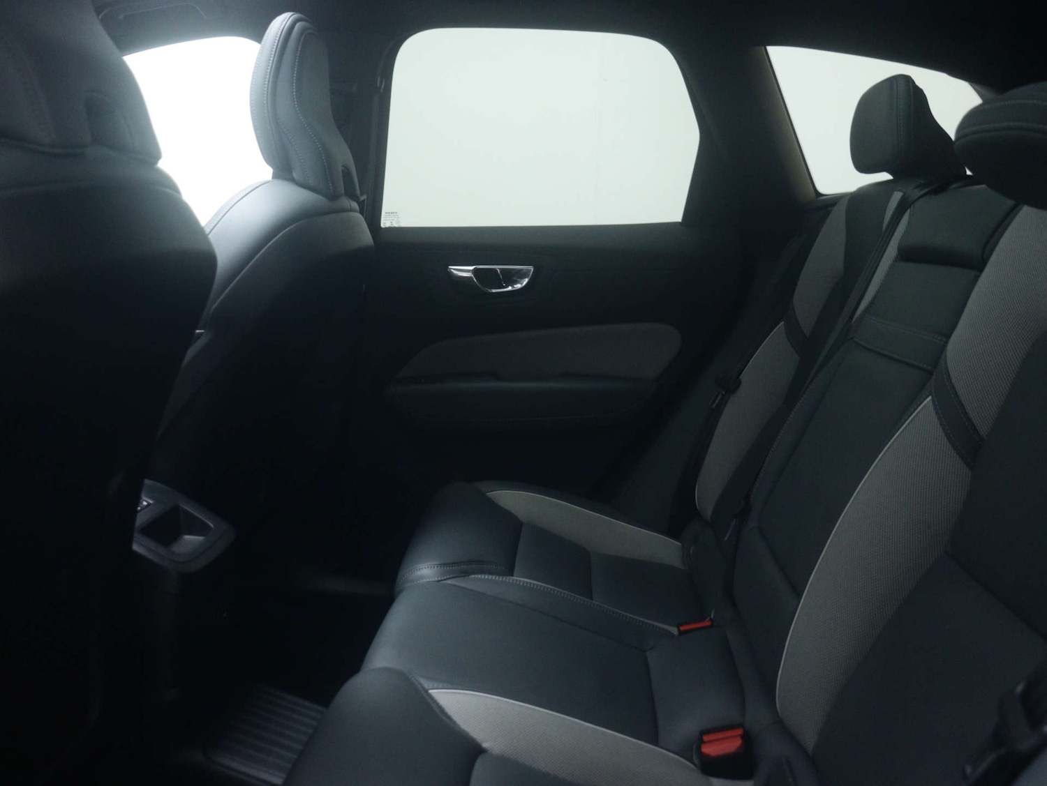 Used Volvo XC60 2021 for sale - 76894436: Photo 52