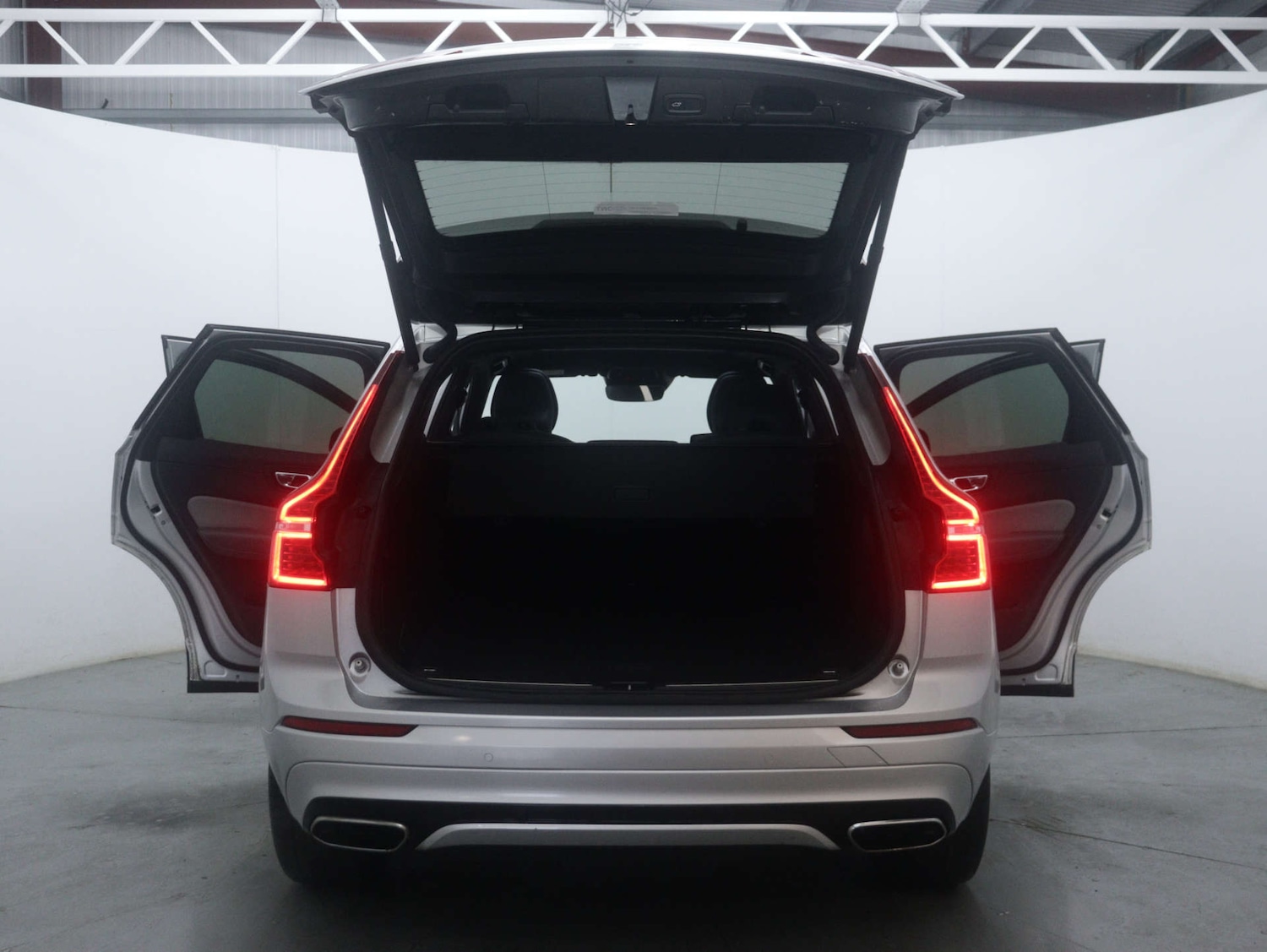 Used Volvo XC60 2021 for sale - 76894436: Photo 61