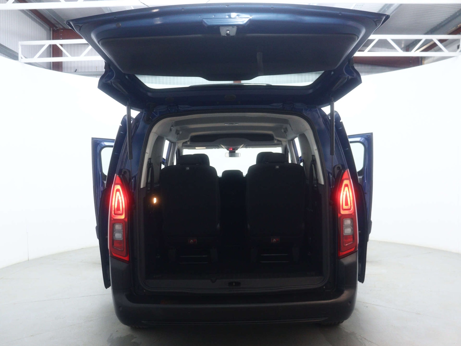 Used Citroen Berlingo 2022 for sale - 77452429: Photo 50