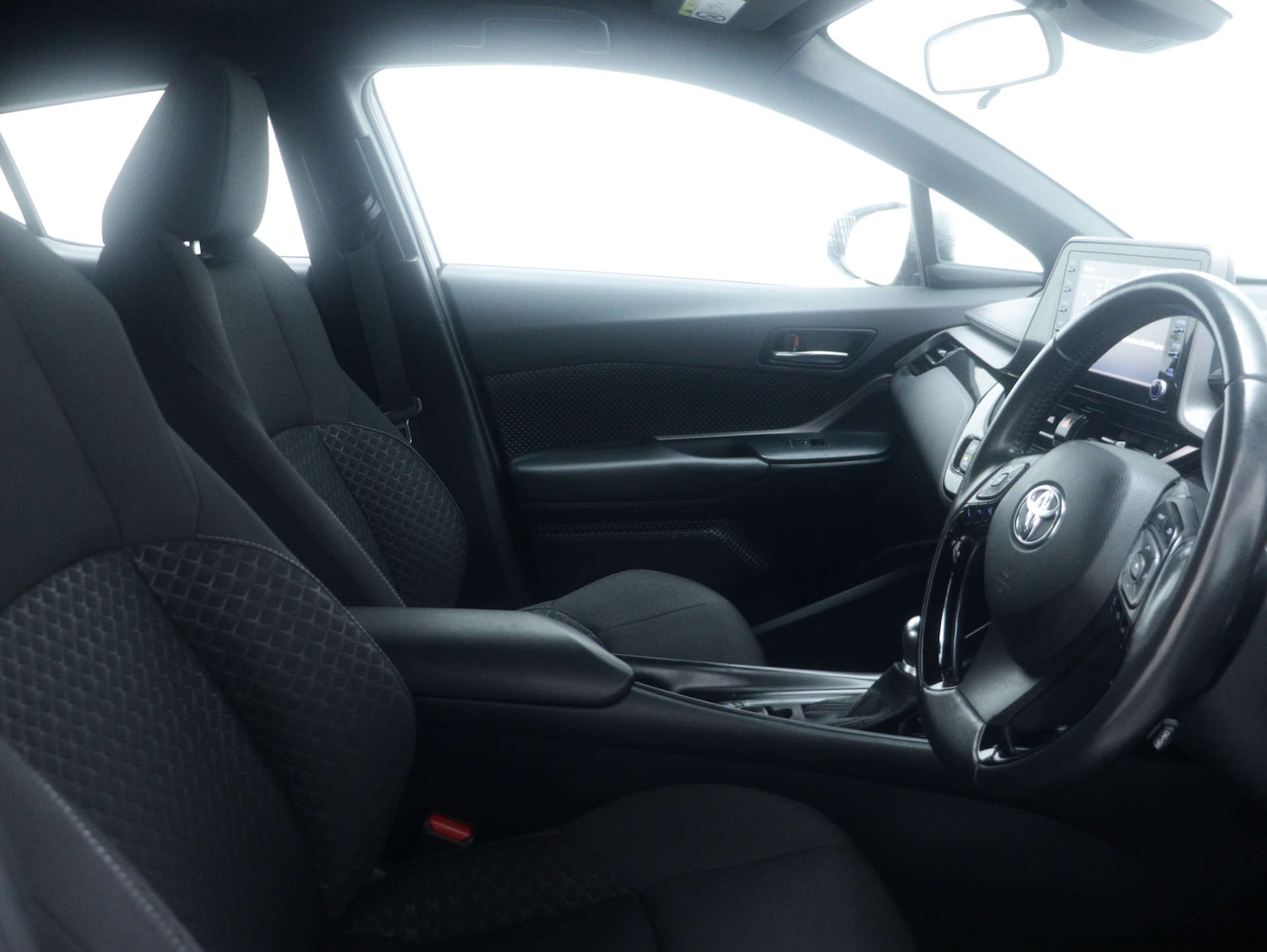 Used Toyota C-HR 2022 for sale - 76765026: Photo 35