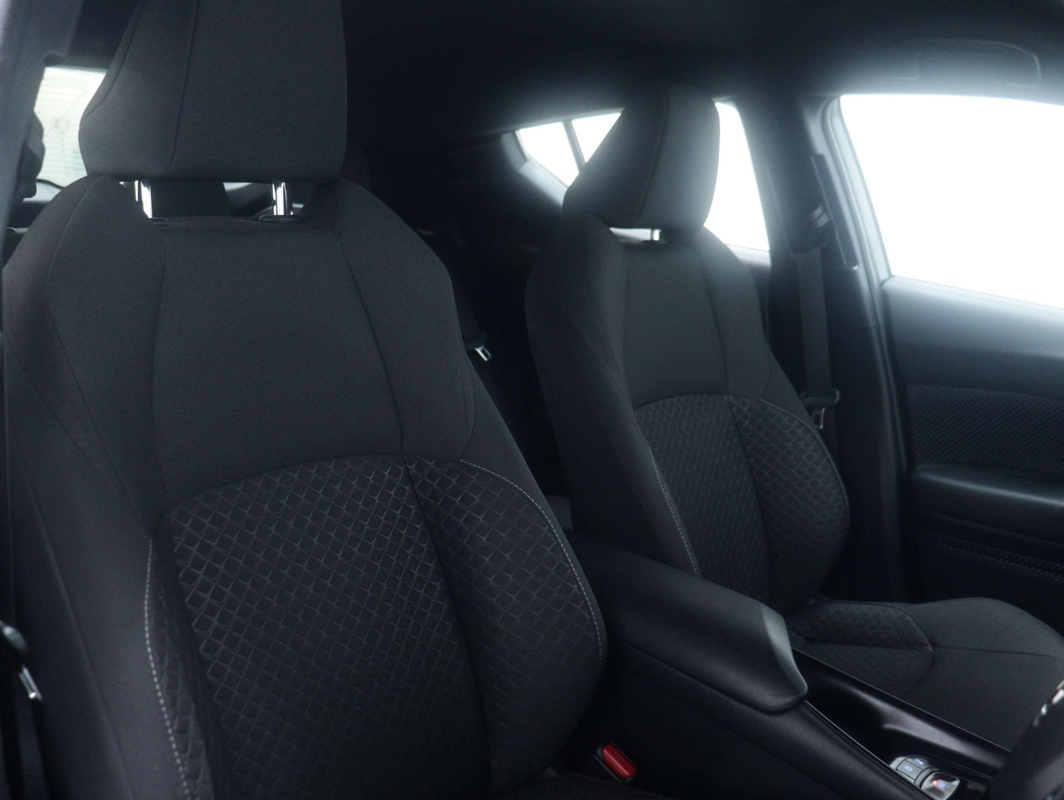 Used Toyota C-HR 2022 for sale - 76765026: Photo 36