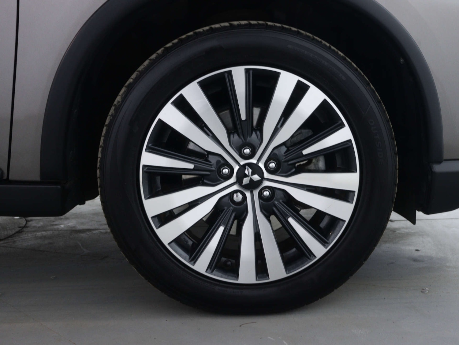Used Mitsubishi Outlander 2018 for sale - 76157429: Photo 13